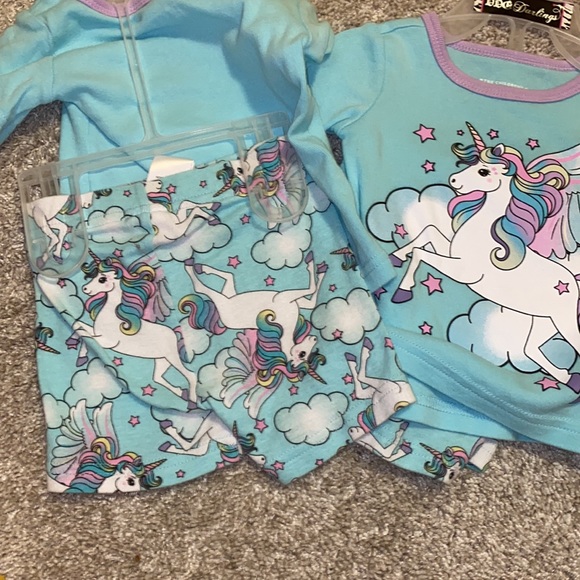 Unicorn outfit - Picture 2 of 3